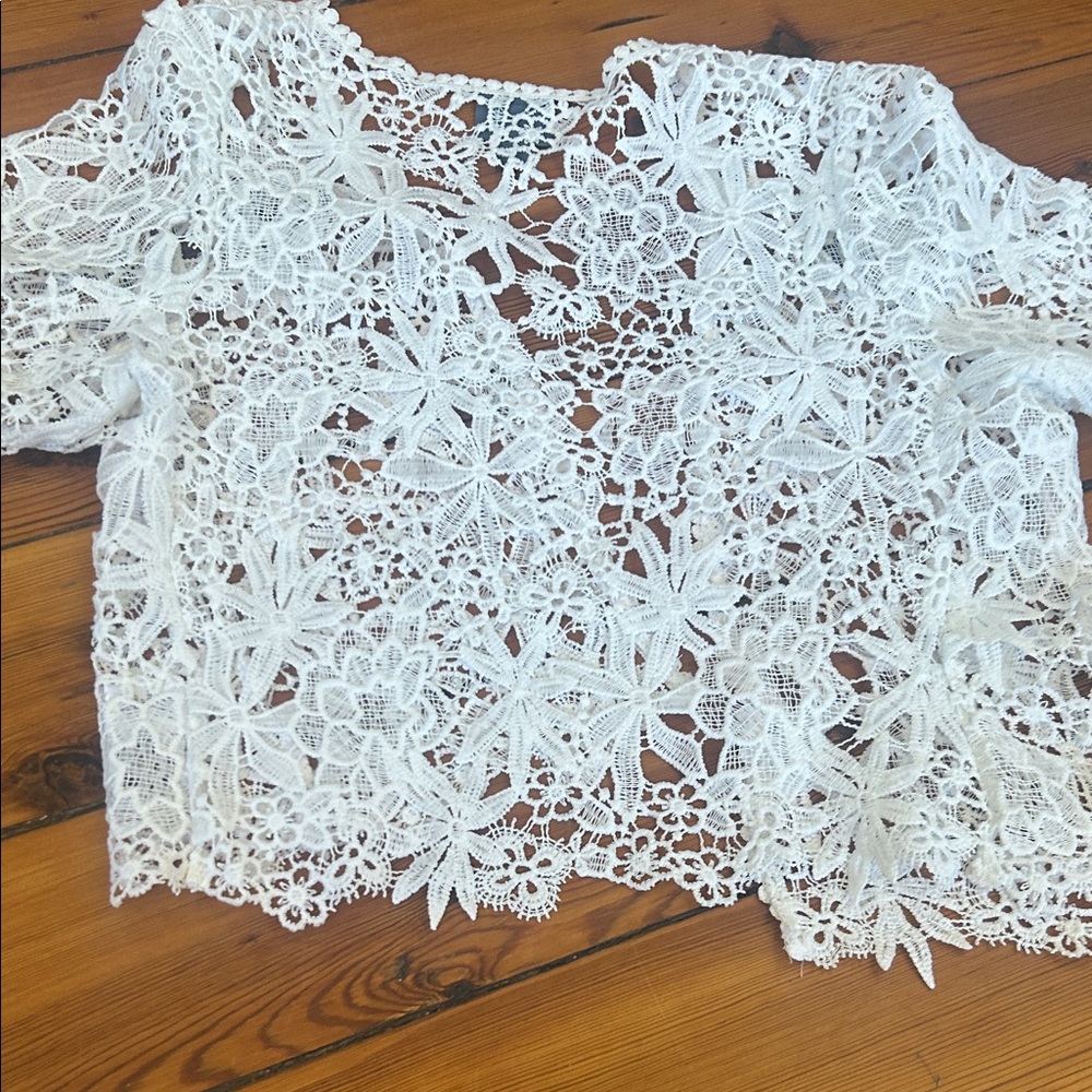 Rabbit Rabbit Rabbit White Lace Topper - Picture 3 of 3